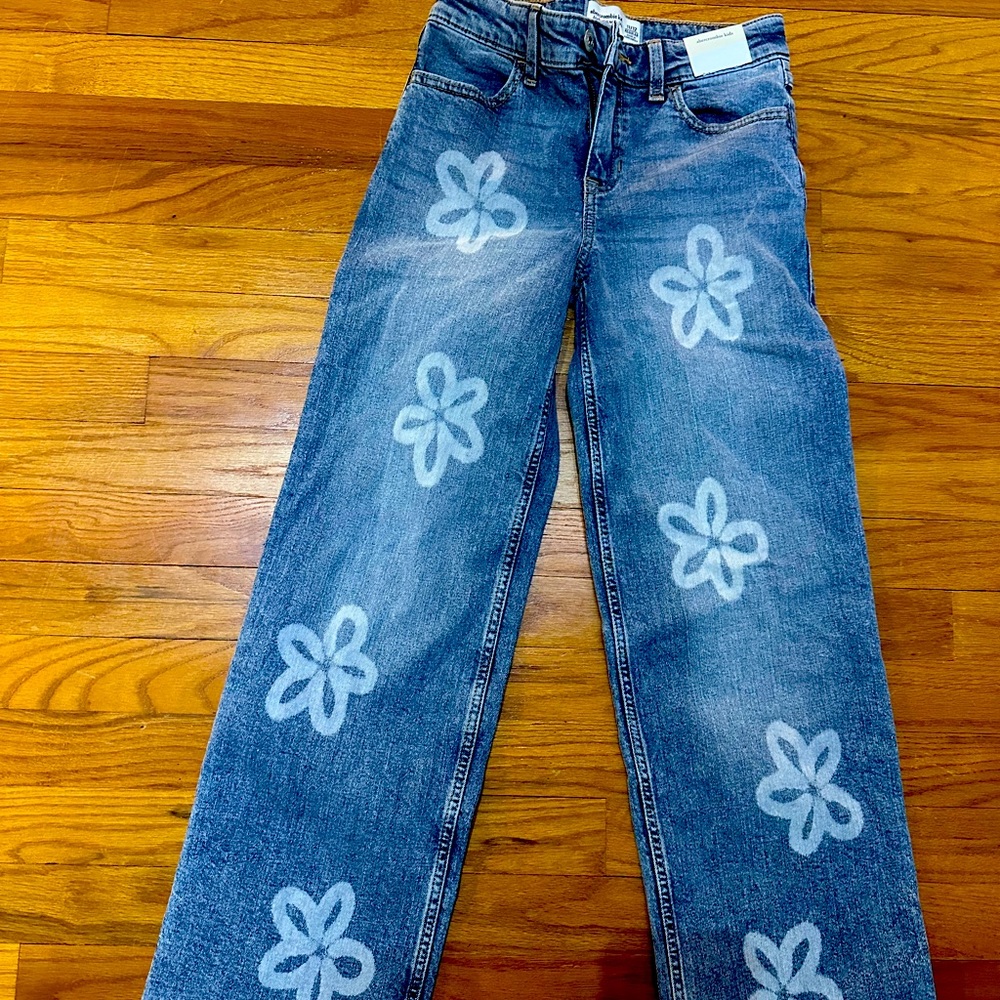 Girls Abercrombie and kids wide leg jeans